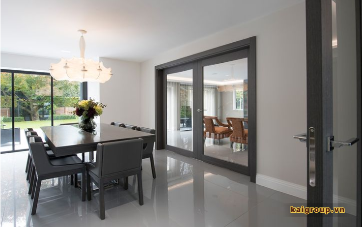 Cửa thông phòng nên chọn gỗ, nhôm kính hay composite?